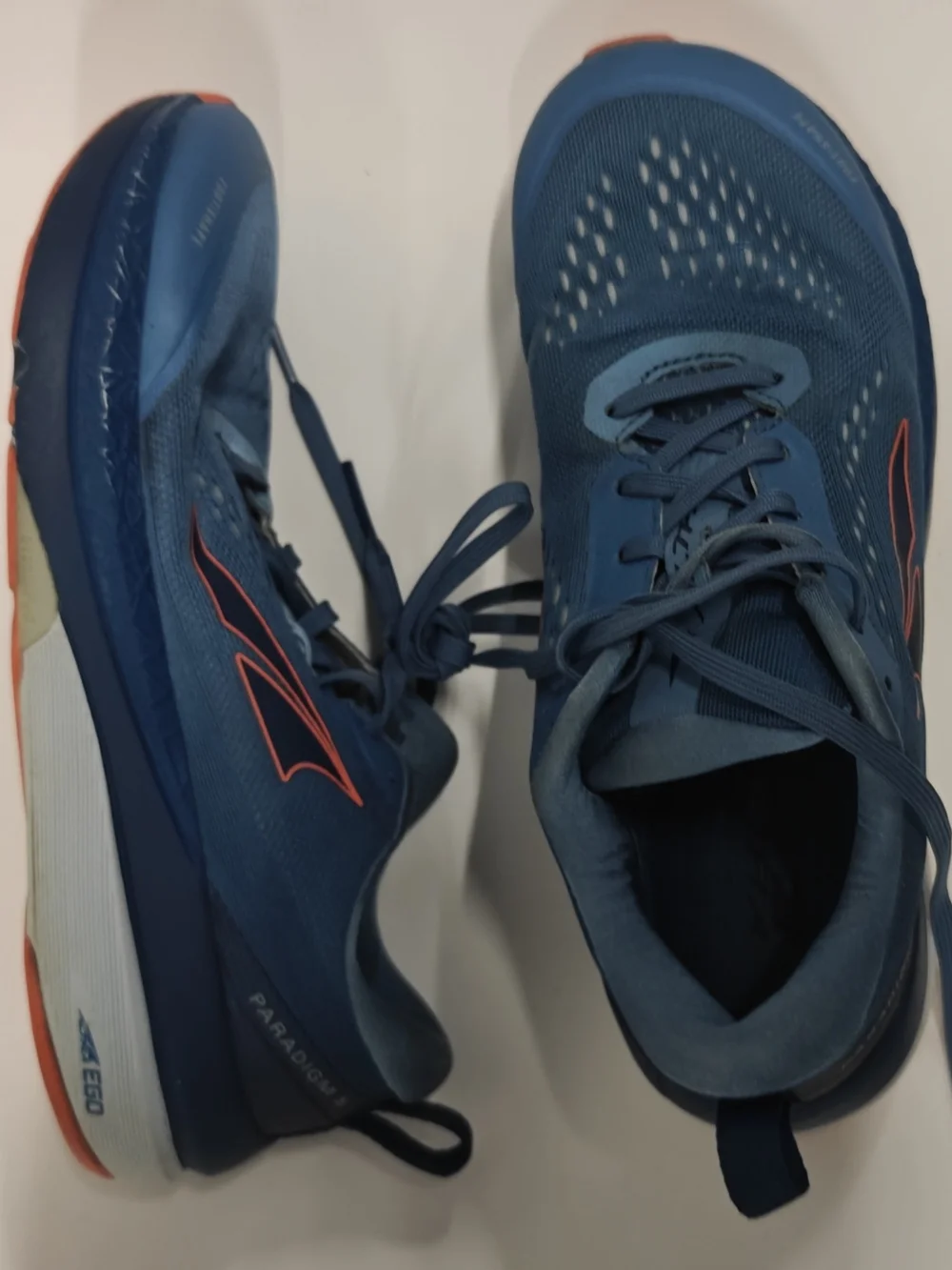 Altra Paradigm 5 Women’s Running Shoes Blue Coral AL0A4VQY460 Size 9 Comfort Sup